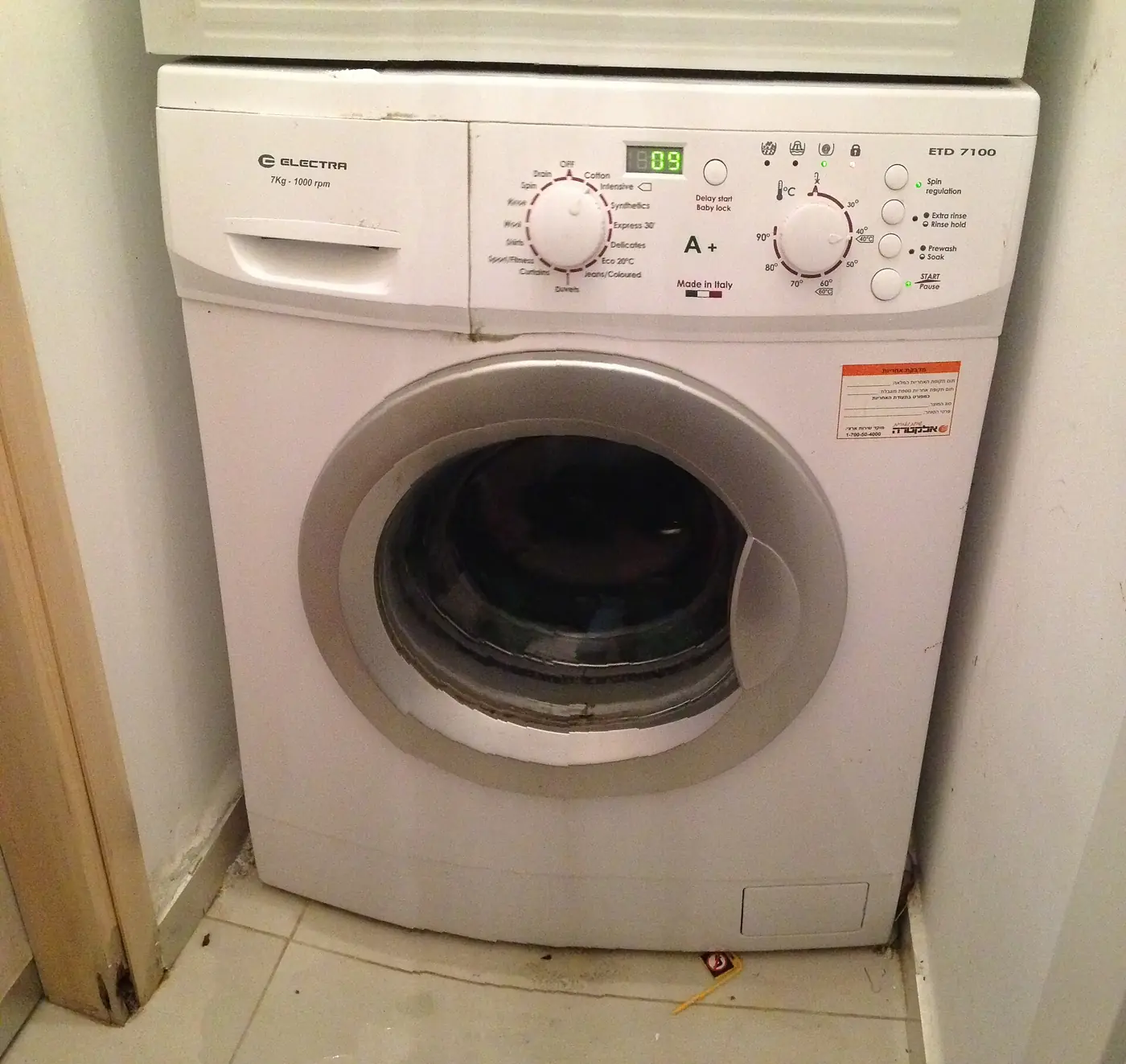 A front-loading washing machine